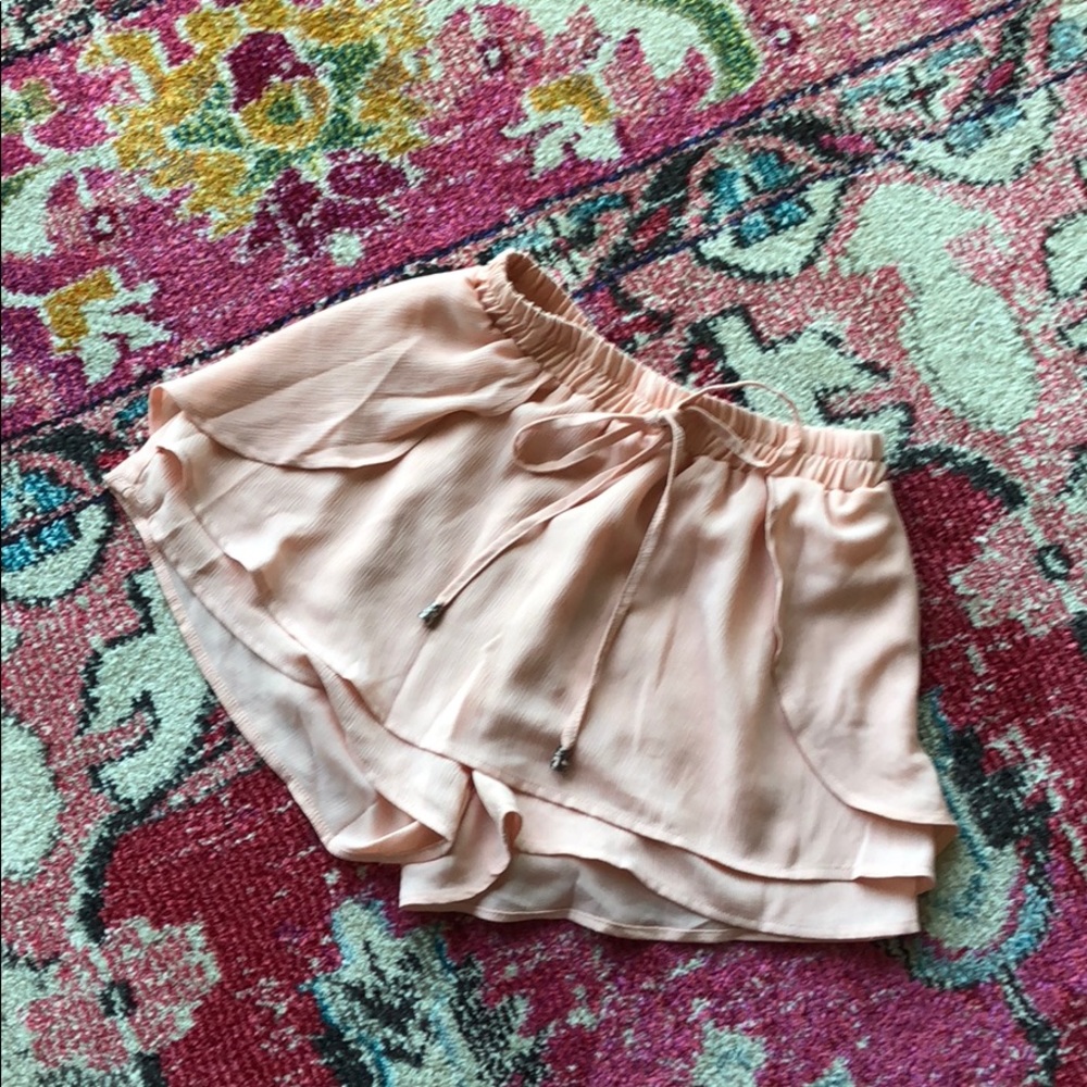 Flowy pink shorts